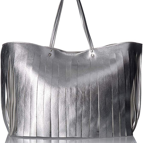 Steve Madden Handbags - Steve Madden Corrie Large Tote w/detachment pouch